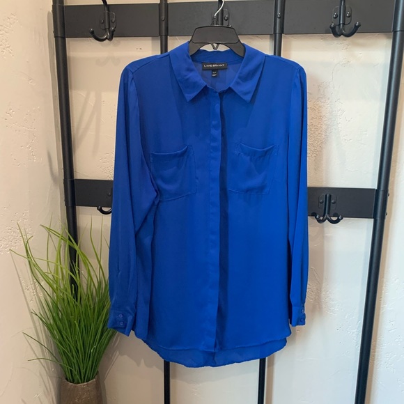 Lane Bryant Tops - Lane Bryant open back button down blouse, blue, size 14/16